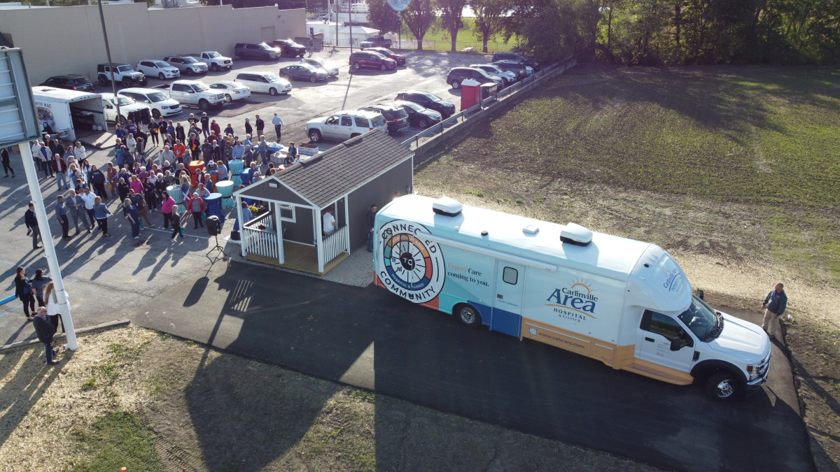 Carlinville Area Hospital Opens Mobile Medical Clinic in Virden